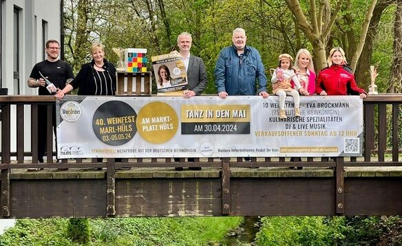 Weinfest-2024-Marl-Hüls-Bee-Kaczor-Tudyka-Emmrich-Weinkönigin